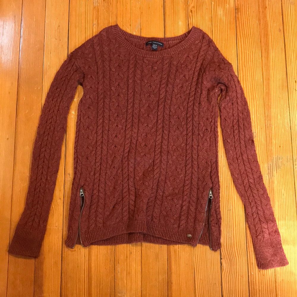 XS sweater from AE w/ working zippers on the sides